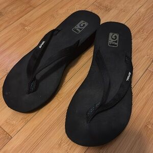 Teva mush wedge sandals
